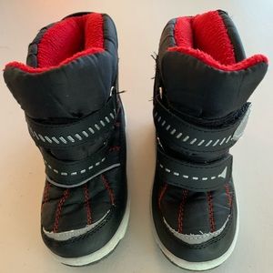 Kids snow boots